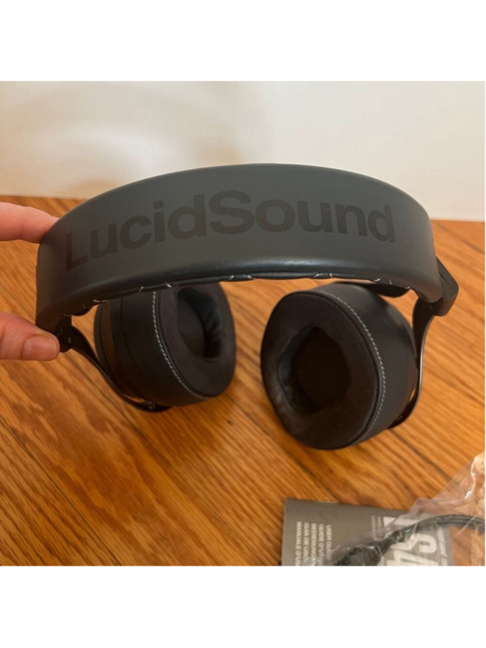 LucidSound LS41 wireless gaming headset